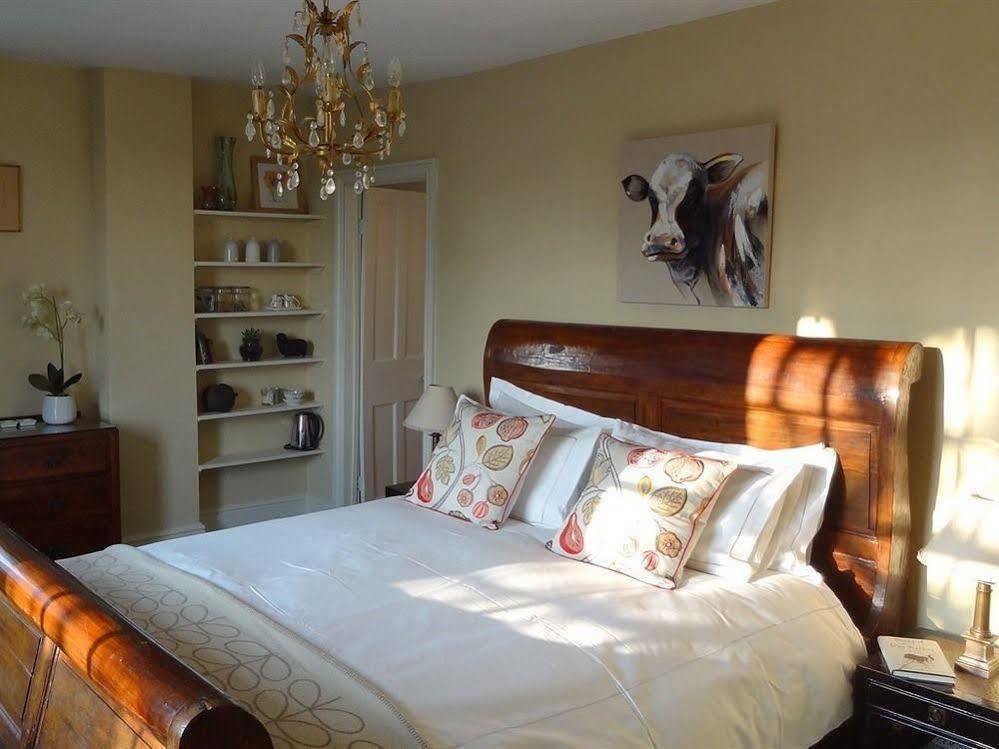 Huxham Farmhouse Bed and Breakfast East Pennard Εξωτερικό φωτογραφία