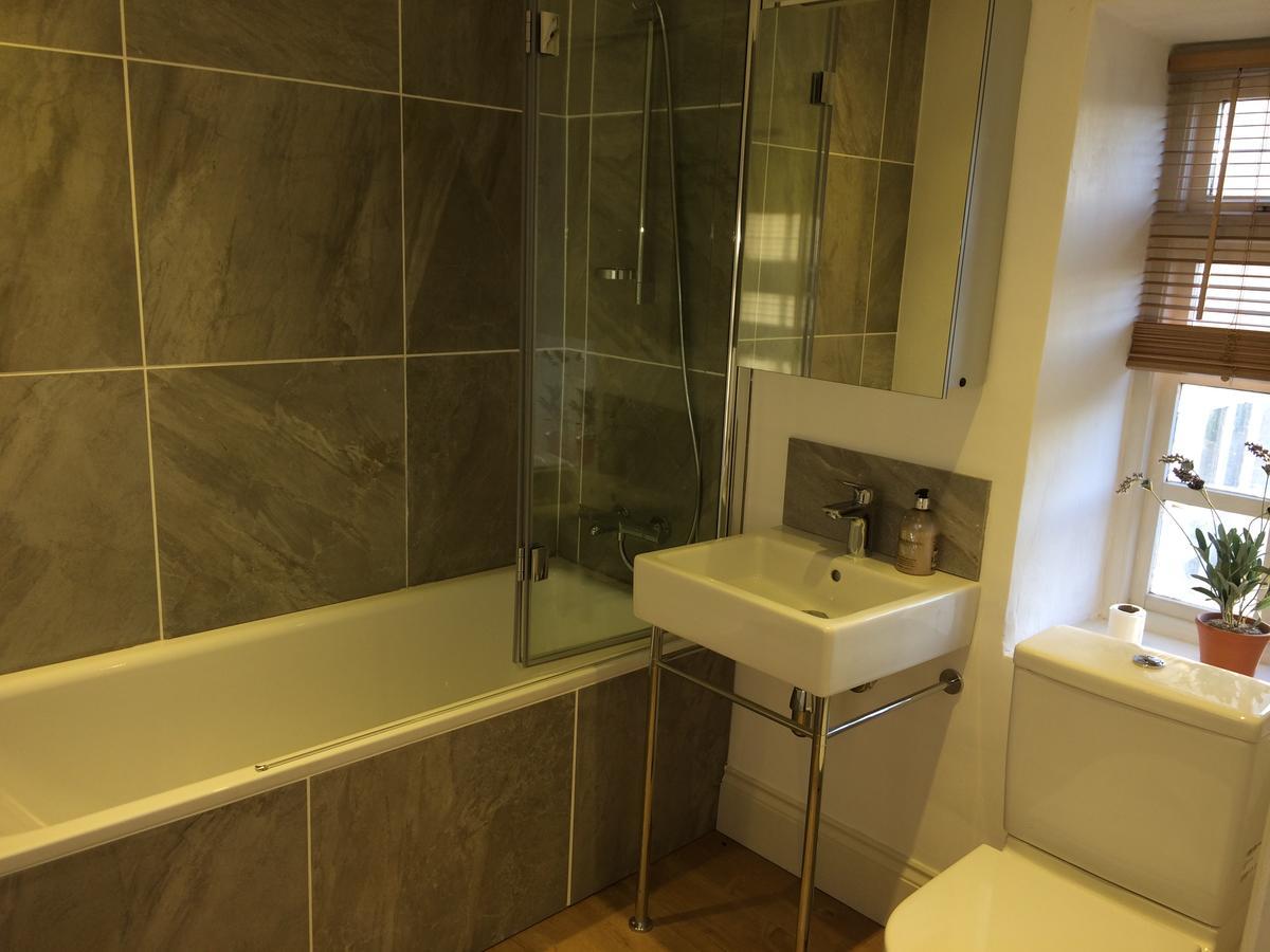 Huxham Farmhouse Bed and Breakfast East Pennard Εξωτερικό φωτογραφία