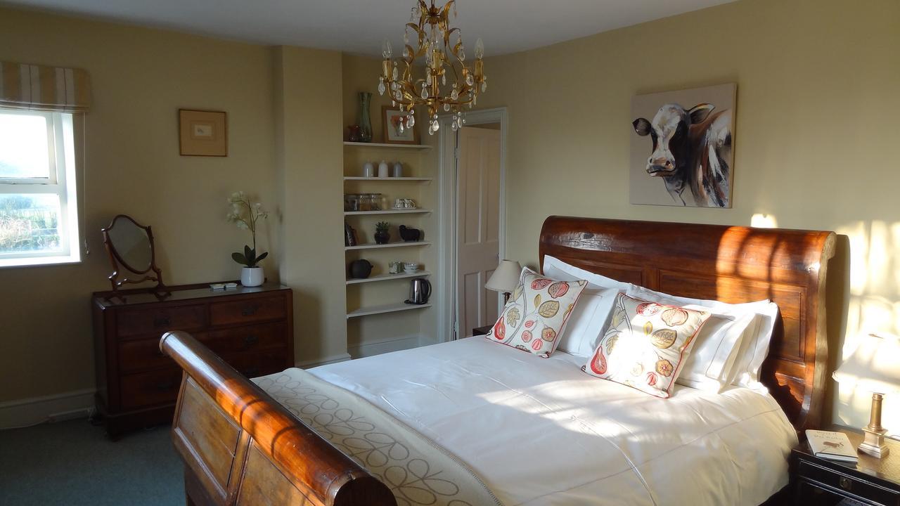 Huxham Farmhouse Bed and Breakfast East Pennard Εξωτερικό φωτογραφία