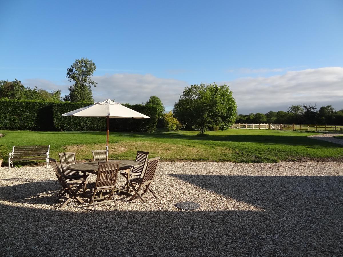 Huxham Farmhouse Bed and Breakfast East Pennard Εξωτερικό φωτογραφία