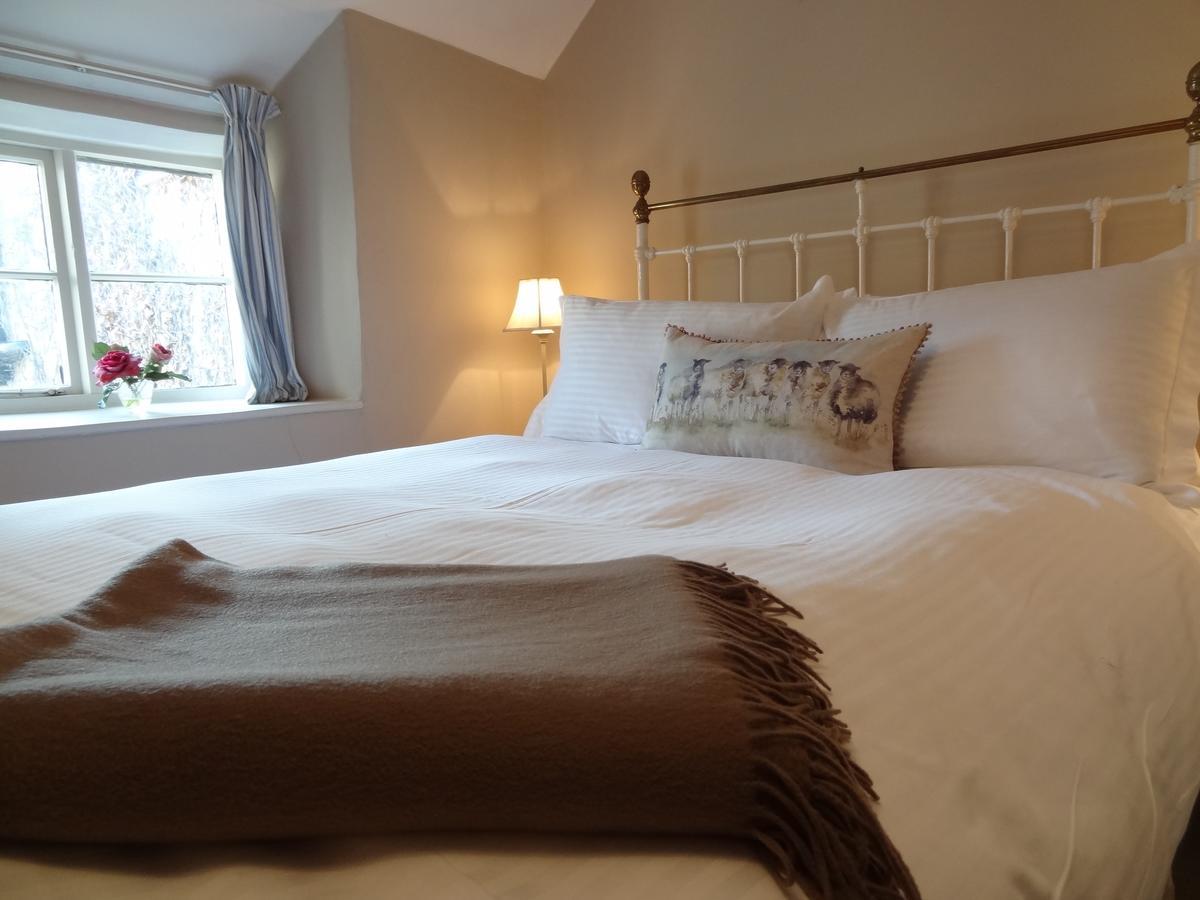 Huxham Farmhouse Bed and Breakfast East Pennard Εξωτερικό φωτογραφία