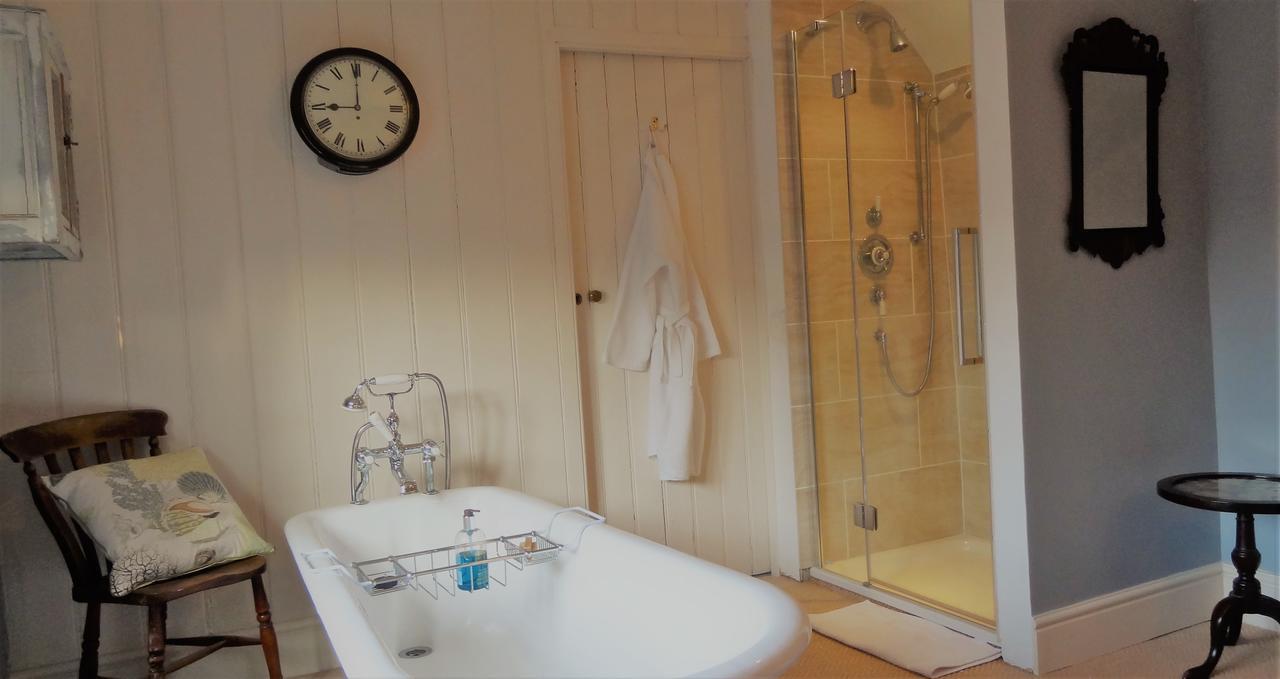 Huxham Farmhouse Bed and Breakfast East Pennard Εξωτερικό φωτογραφία