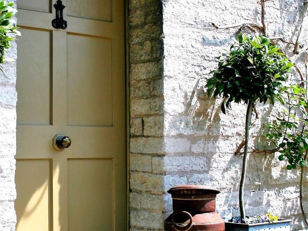 Huxham Farmhouse Bed and Breakfast East Pennard Εξωτερικό φωτογραφία