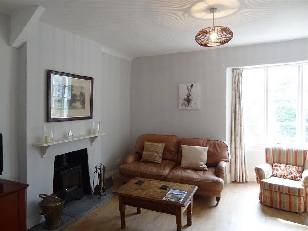Huxham Farmhouse Bed and Breakfast East Pennard Εξωτερικό φωτογραφία